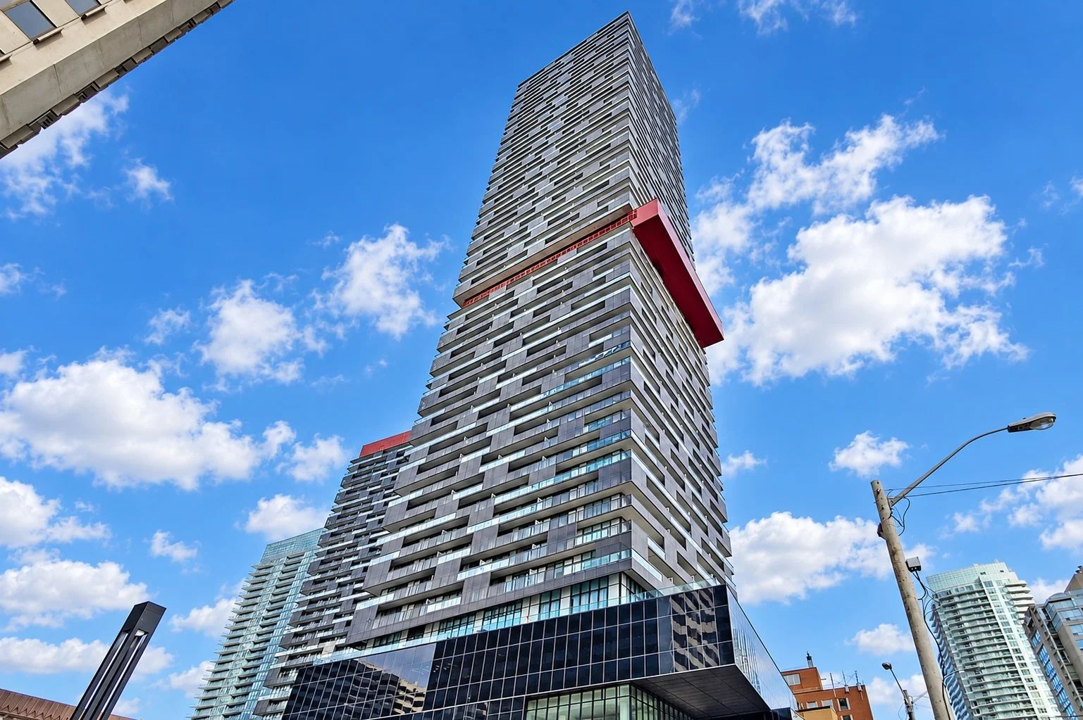 8 Eglinton Ave E, E Condos