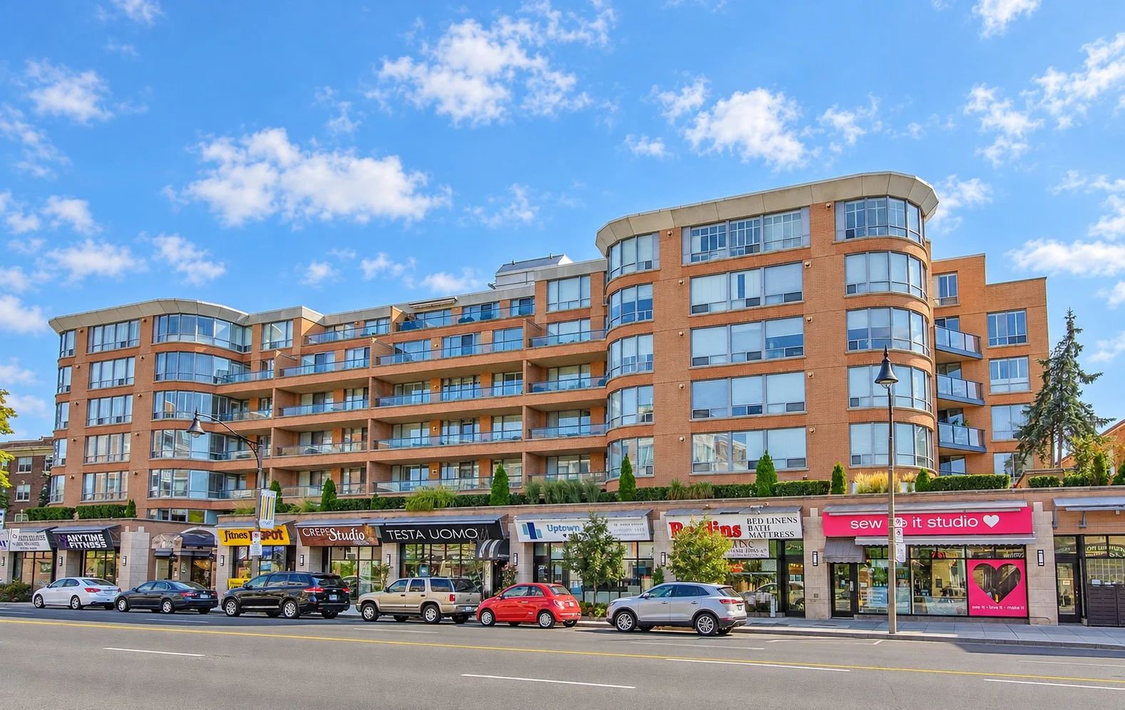 2727 Yonge St, The Lawrence Park Condominiums