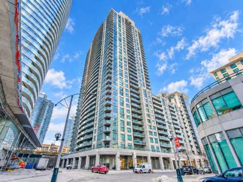 19 Grand Trunk Cres, Infinity III