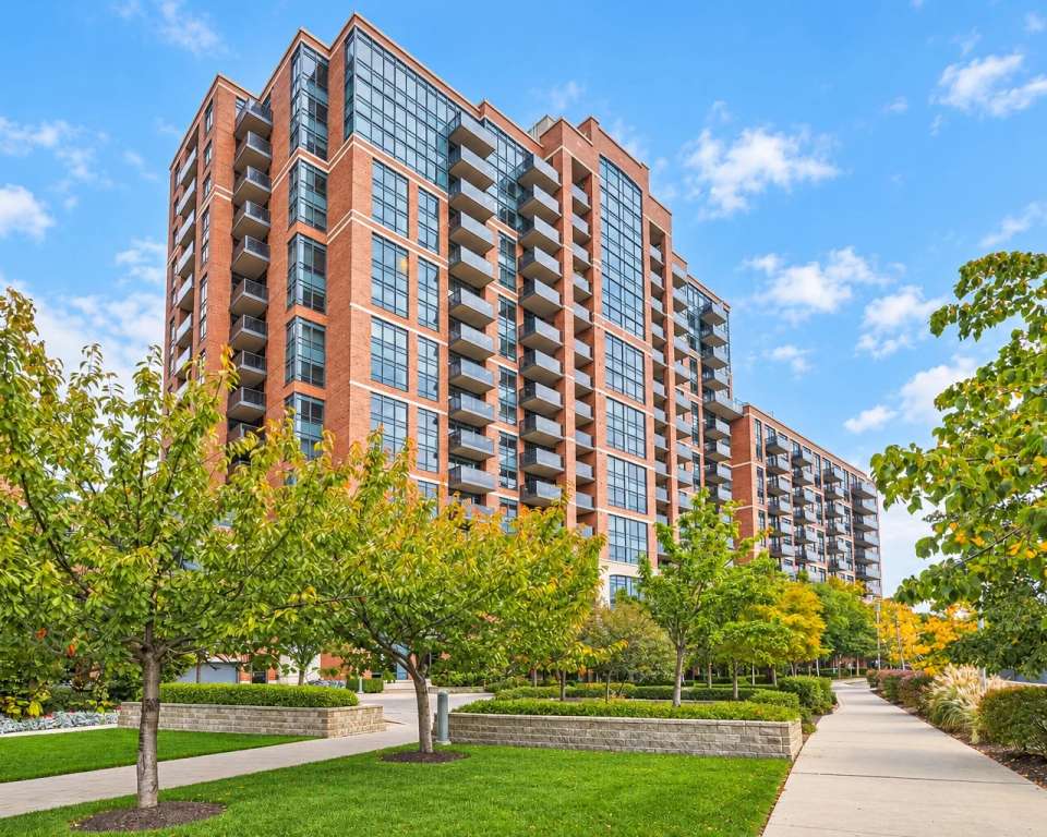 The Heintzman Place, 61 Heintzman St