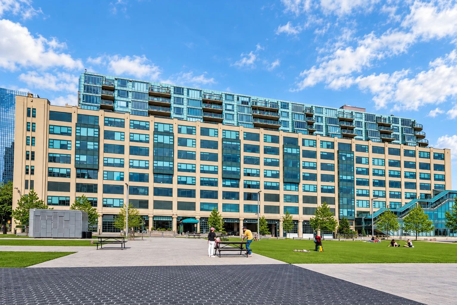 211 Queens Quay W, Queens Quay Terminal