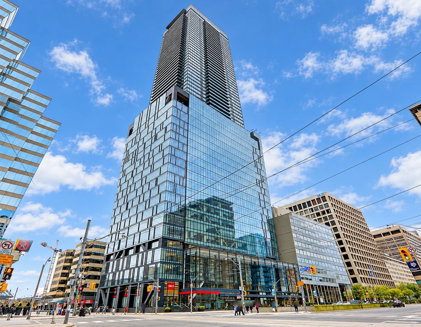 488 University Ave, The Residences of 488 University Avenue