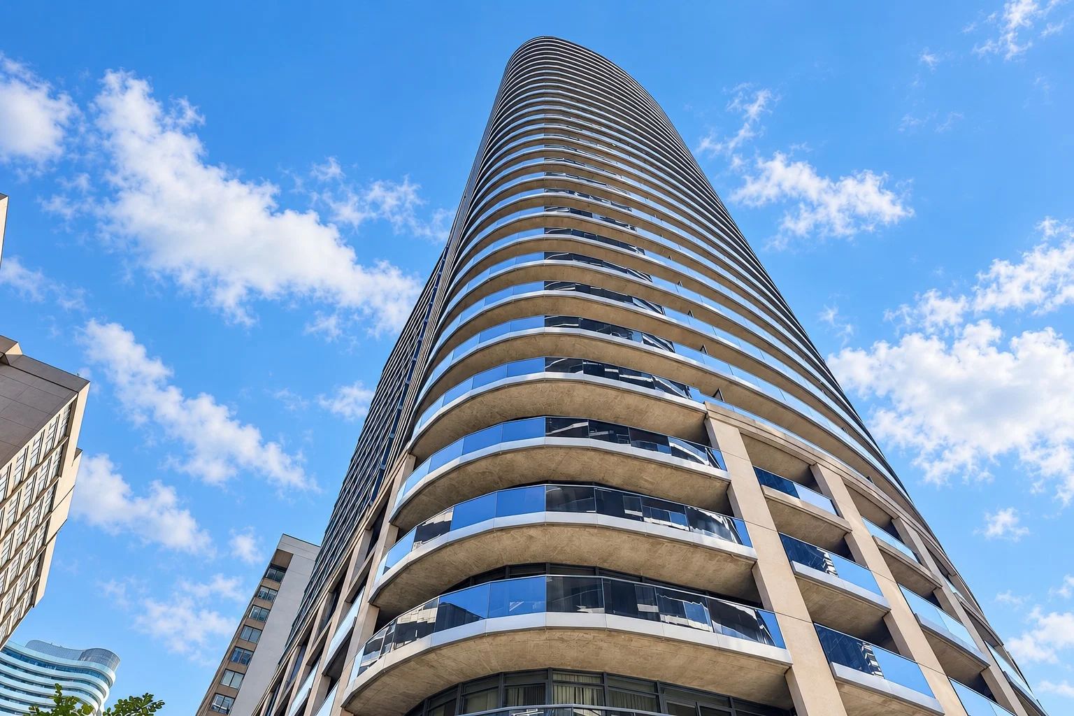 25 Carlton St, Encore Condos