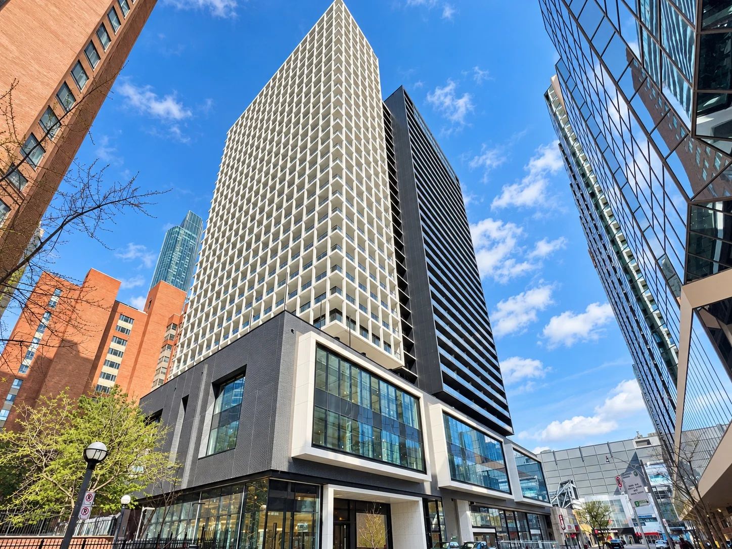 20 Edward St, Panda Condos