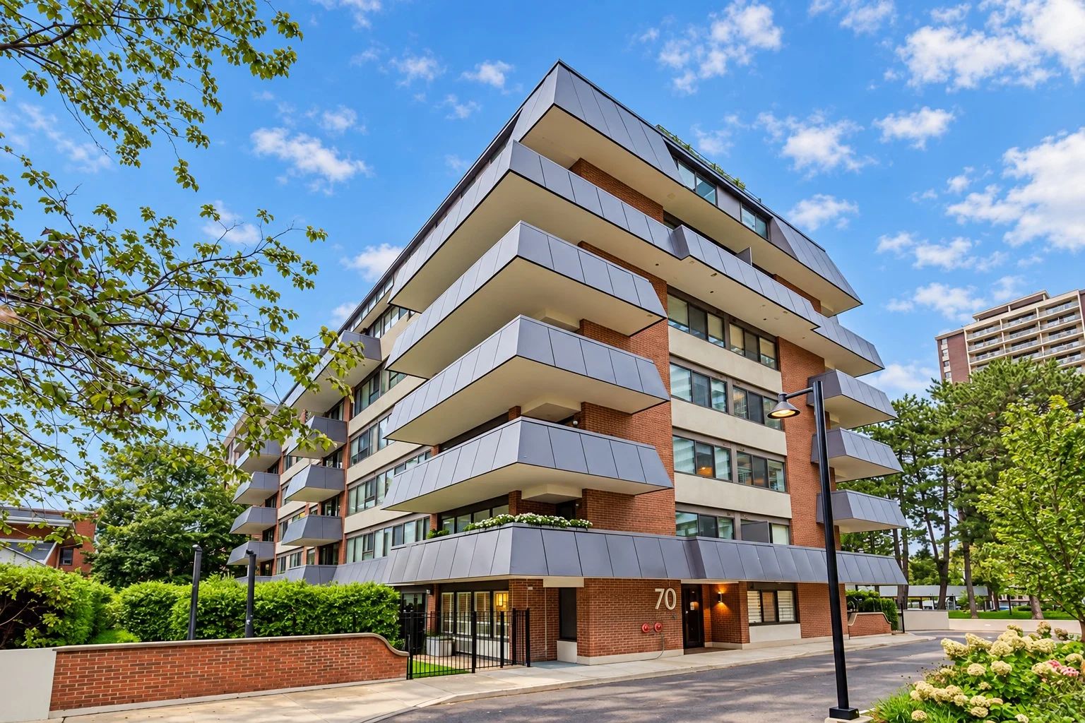 70 Erskine Ave, 70 Erskine Avenue Condos