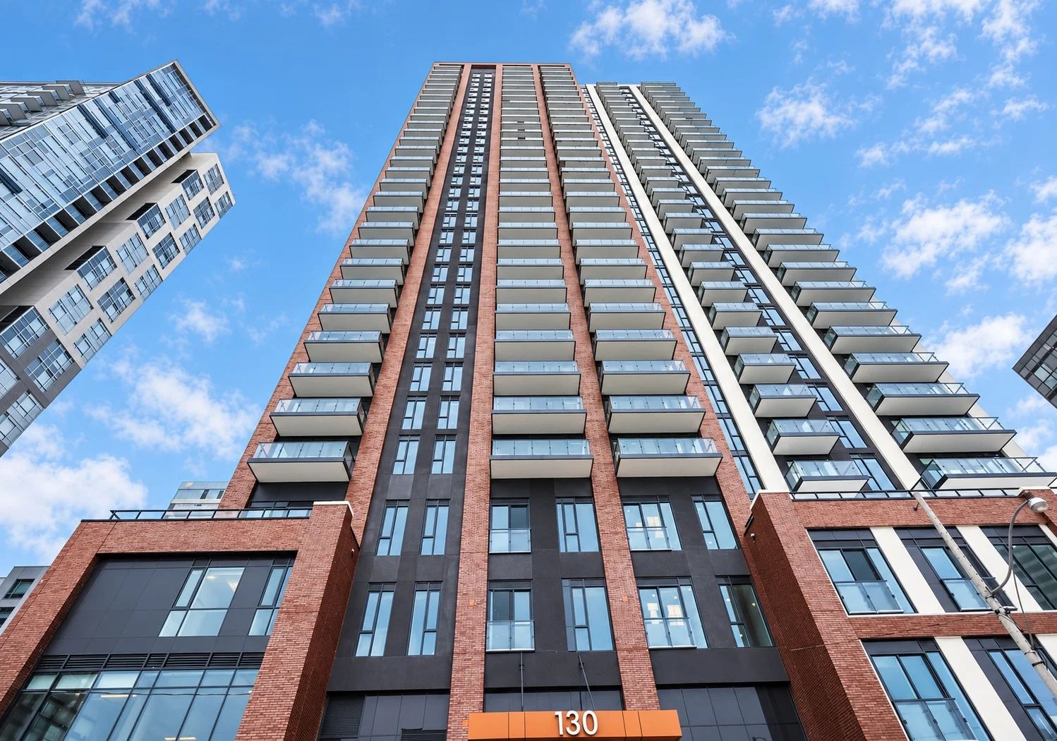 130 River St, Artworks Tower