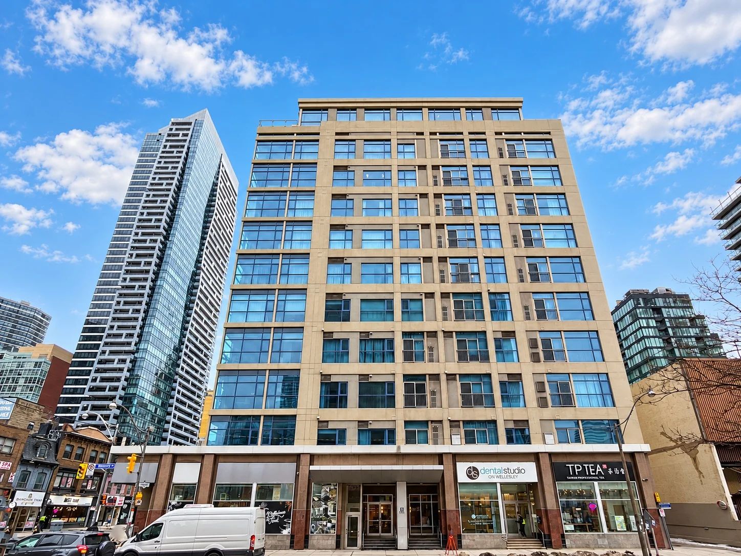 8 Wellesley St E, Eight Wellesley Street East