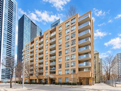 99 Hayden St, Bloor Walk Residences
