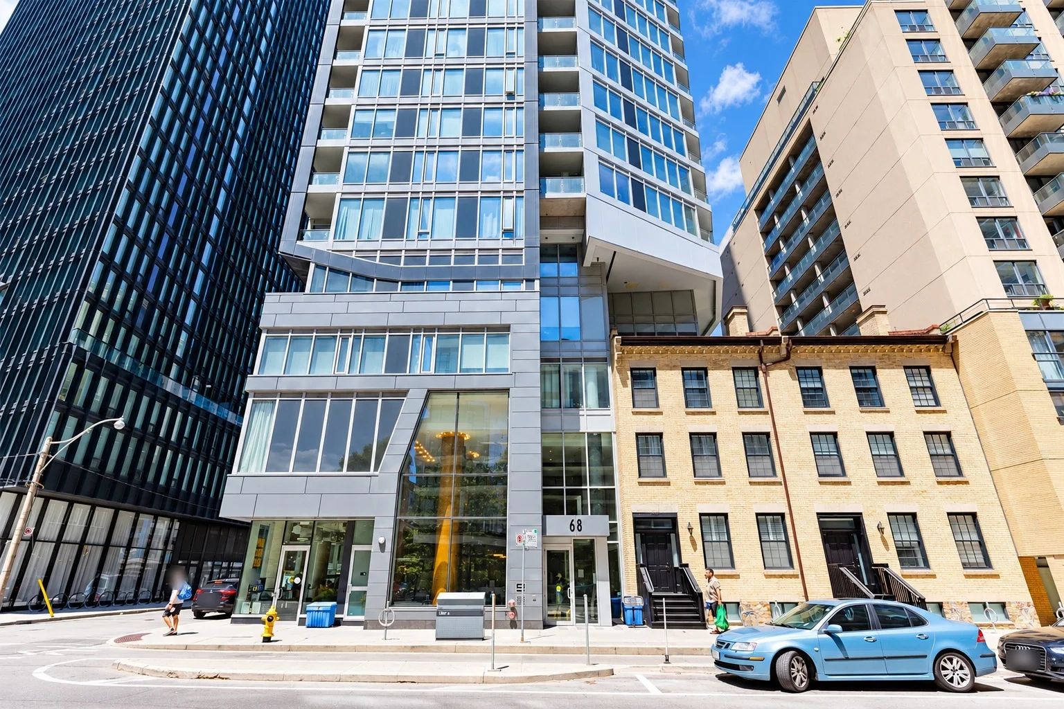 68 Shuter St, Core Condos