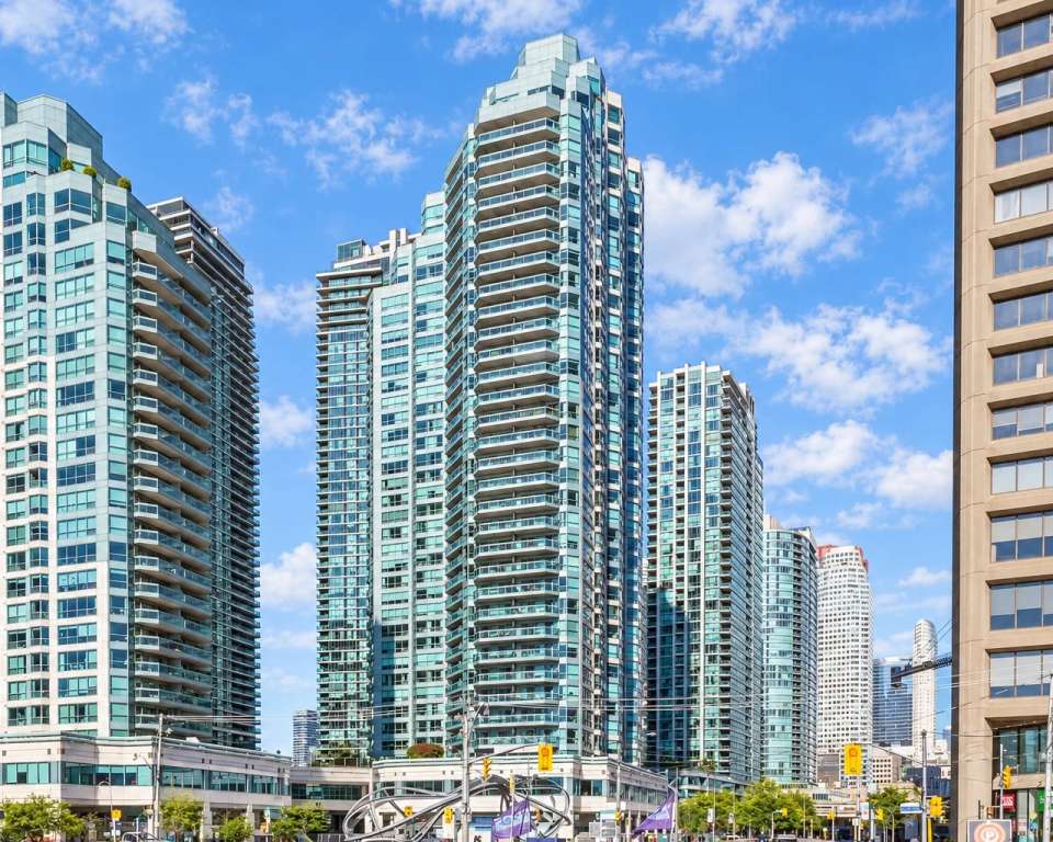 Exterior of Residences of the World Trade Centre at 10 Yonge St, Toronto