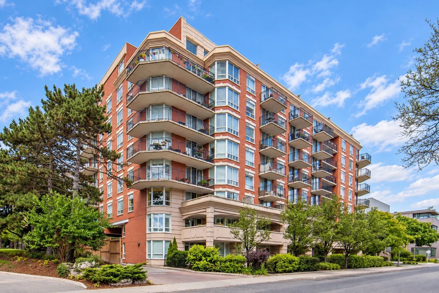 300 Balliol St, 300 Balliol Street Condos