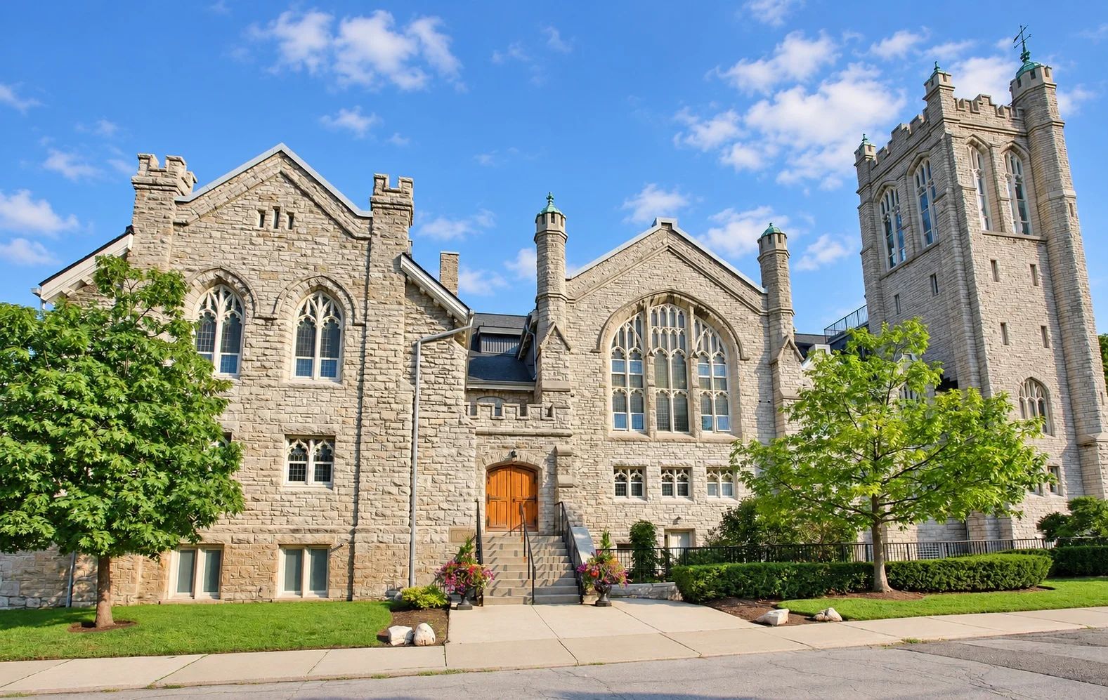 384 Sunnyside Ave, The Abbey Lofts