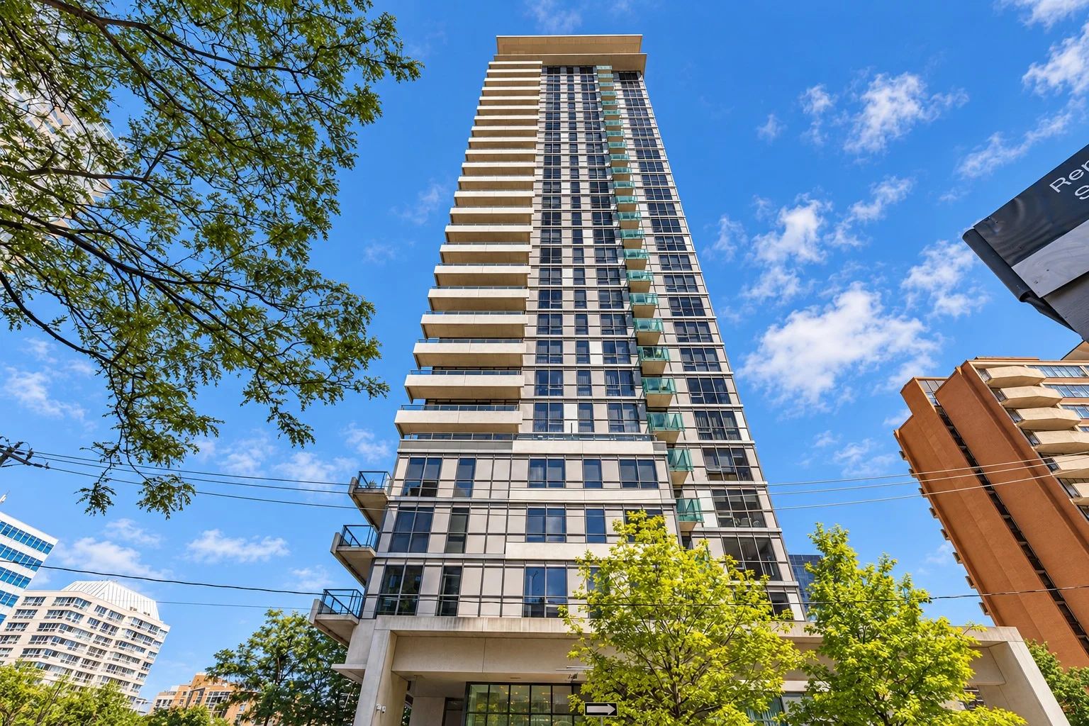 70 Roehampton Ave, The Republic South Tower