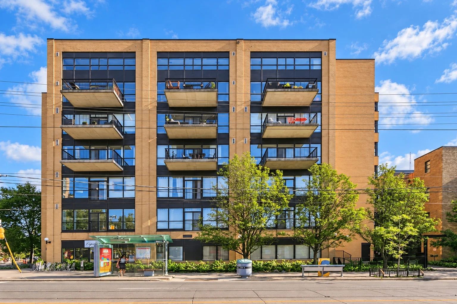 833 King St W, West 833