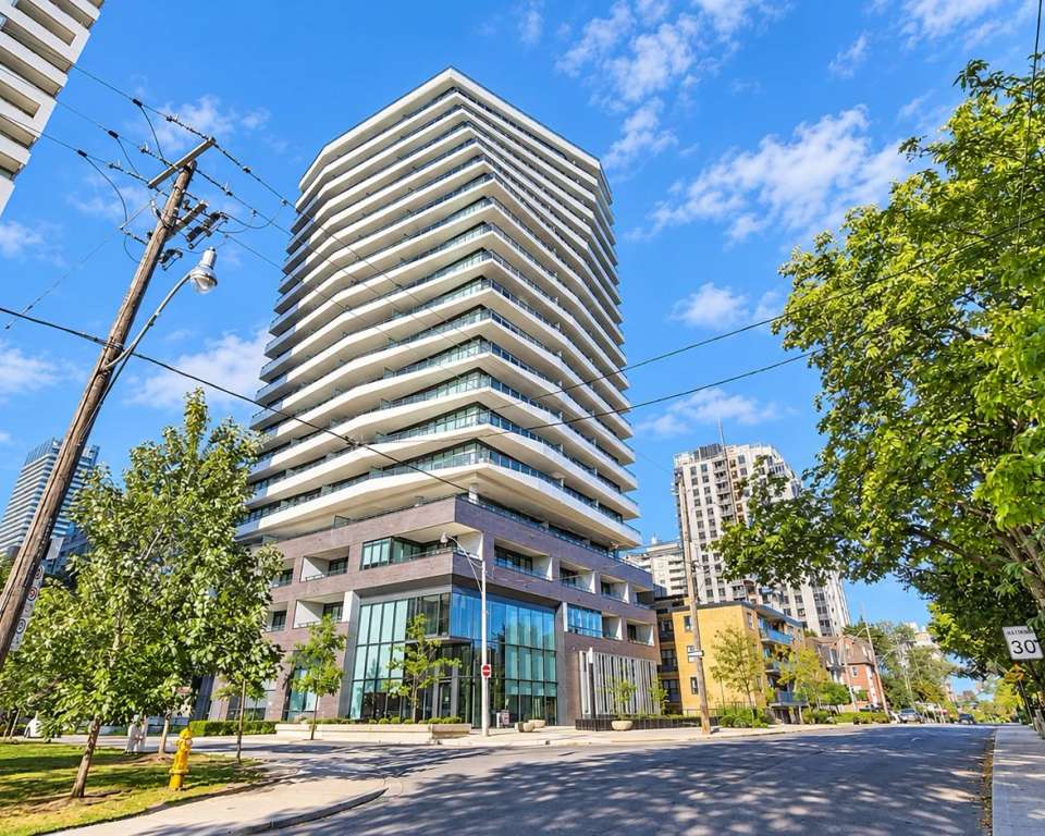 Distinction Condos, 11 Lillian St