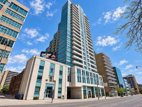 212 Eglinton Ave E, Panache