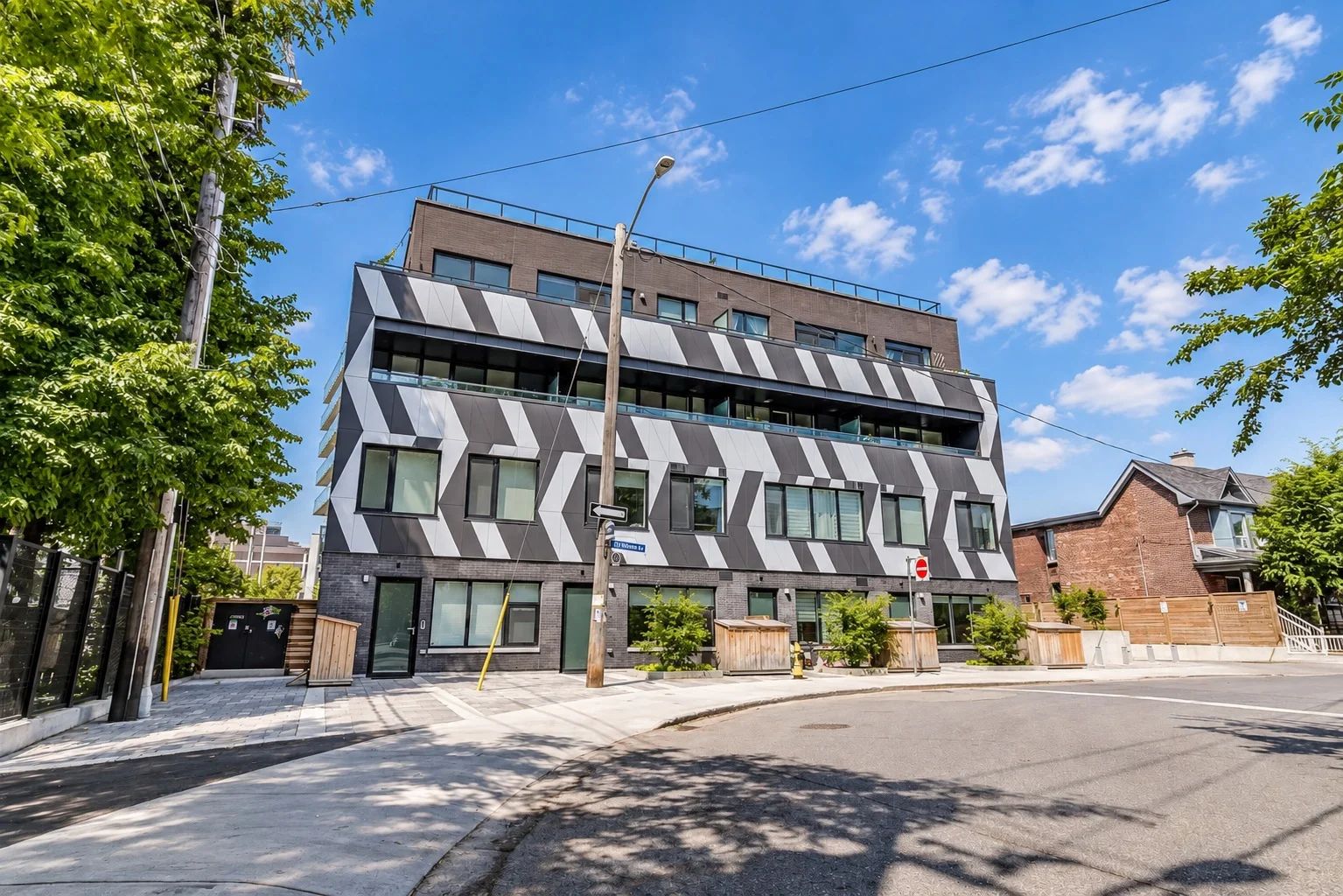 138 St Helen's Ave, Enigma on the Park
