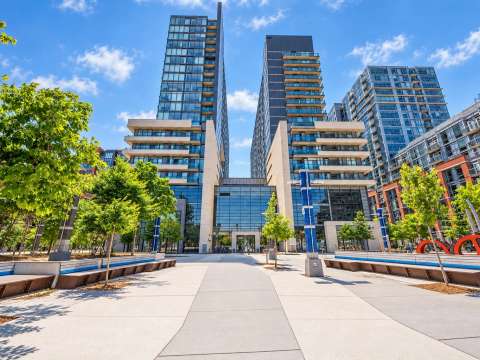 36 Lisgar St, Edge on Triangle Park