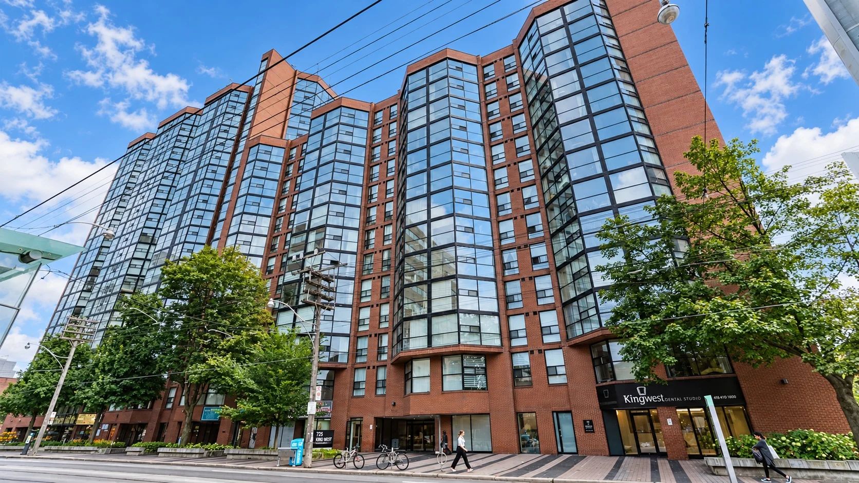 725 King St W, The Summit III