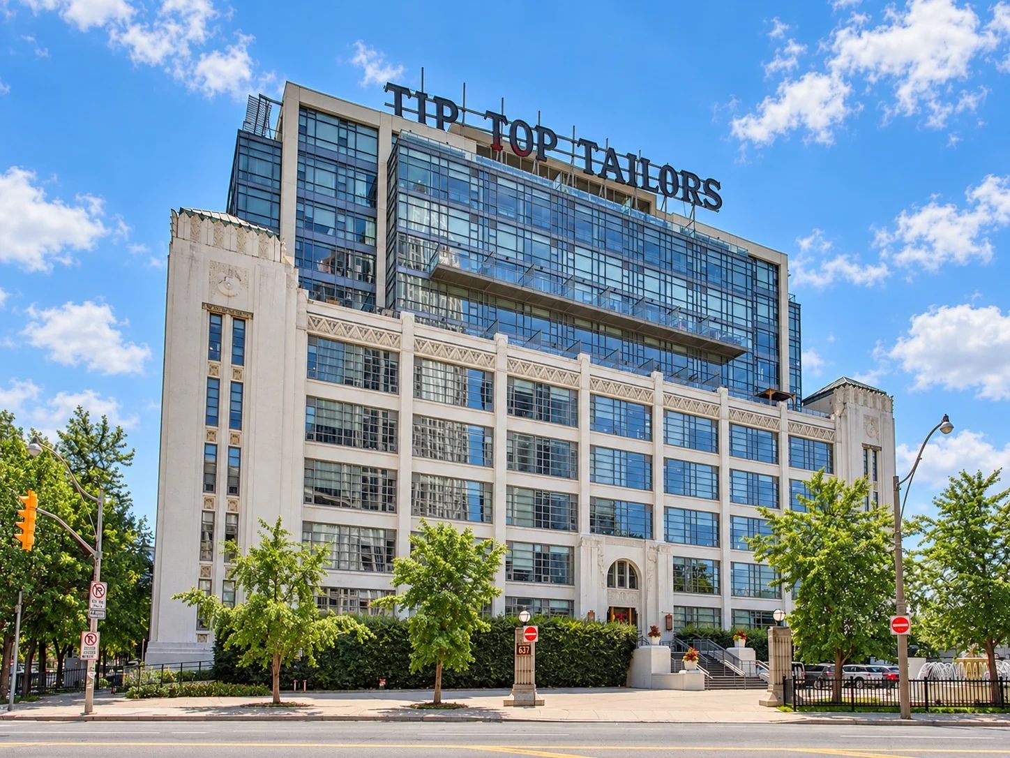 637 Lake Shore Blvd W, Tip Top Lofts