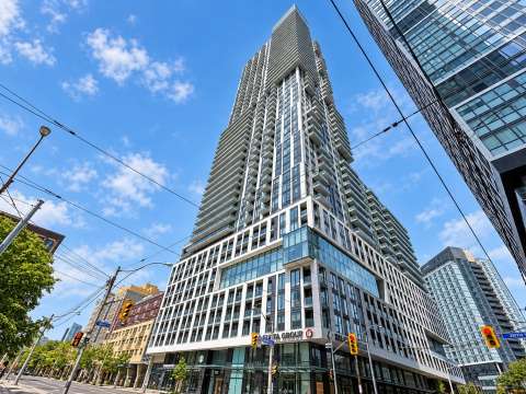 251 Jarvis St, Dundas Square Gardens