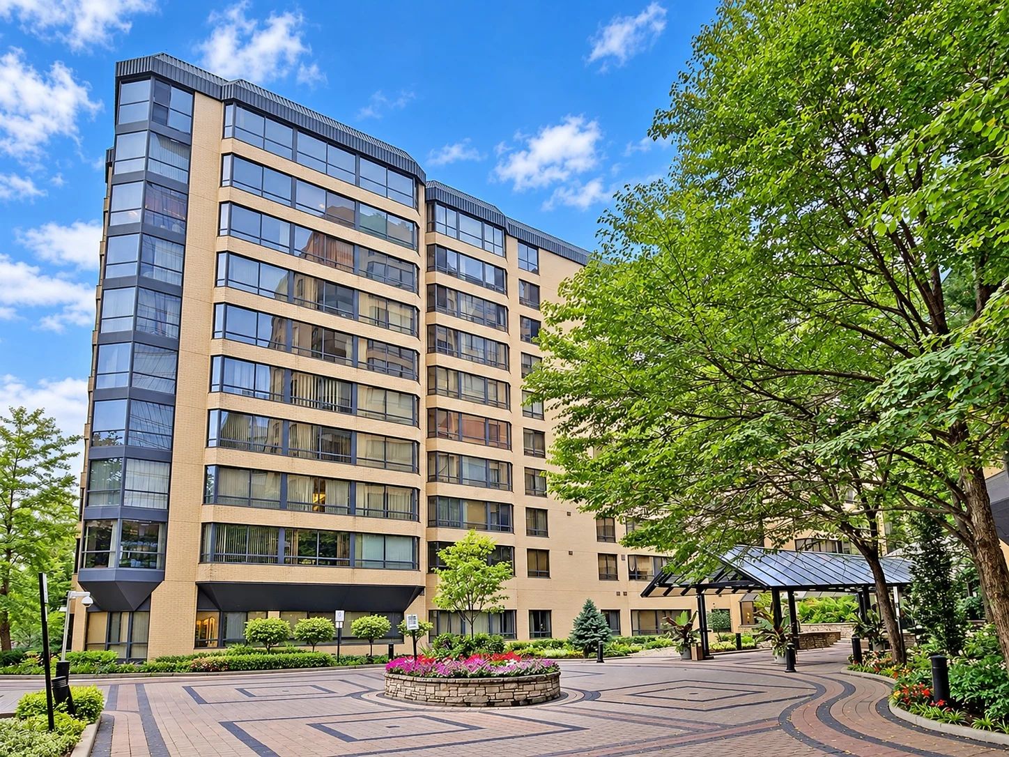 195 St Patrick St, One Park Lane II