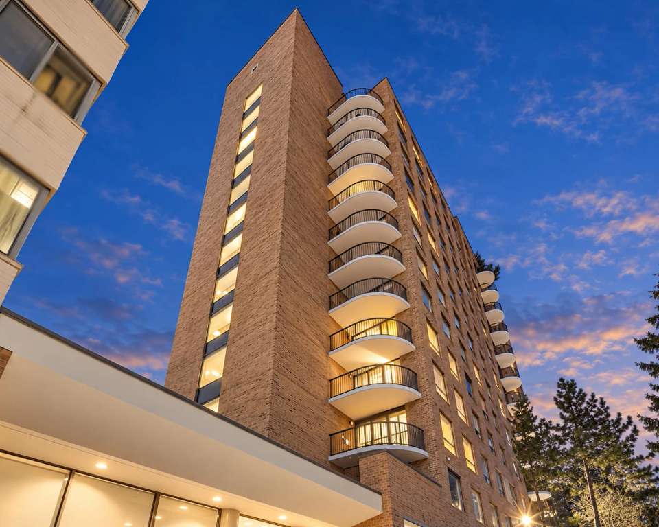 The Westclair, 47 St Clair Ave W