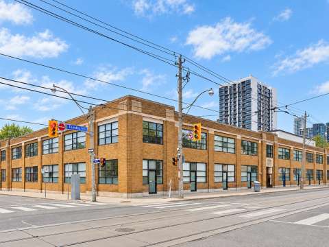 365 Dundas St E, Century Lofts