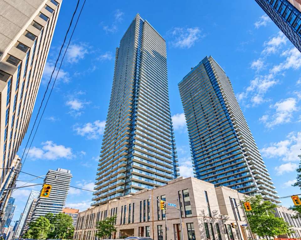 U Condominium (Bay Tower), 1080 Bay St