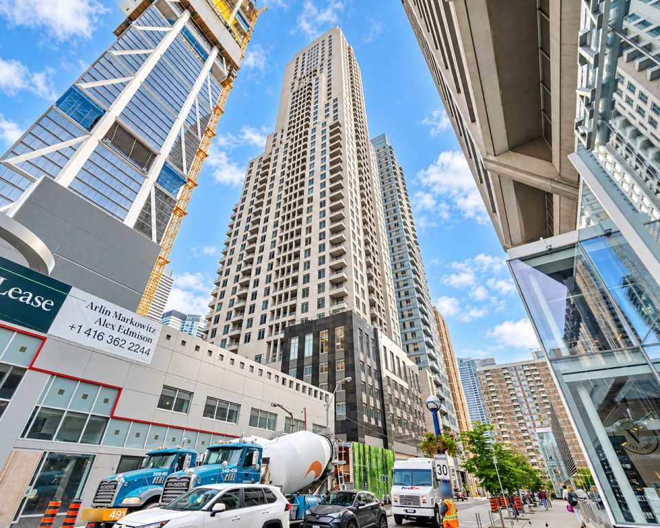 The Uptown Residences, 35 Balmuto St