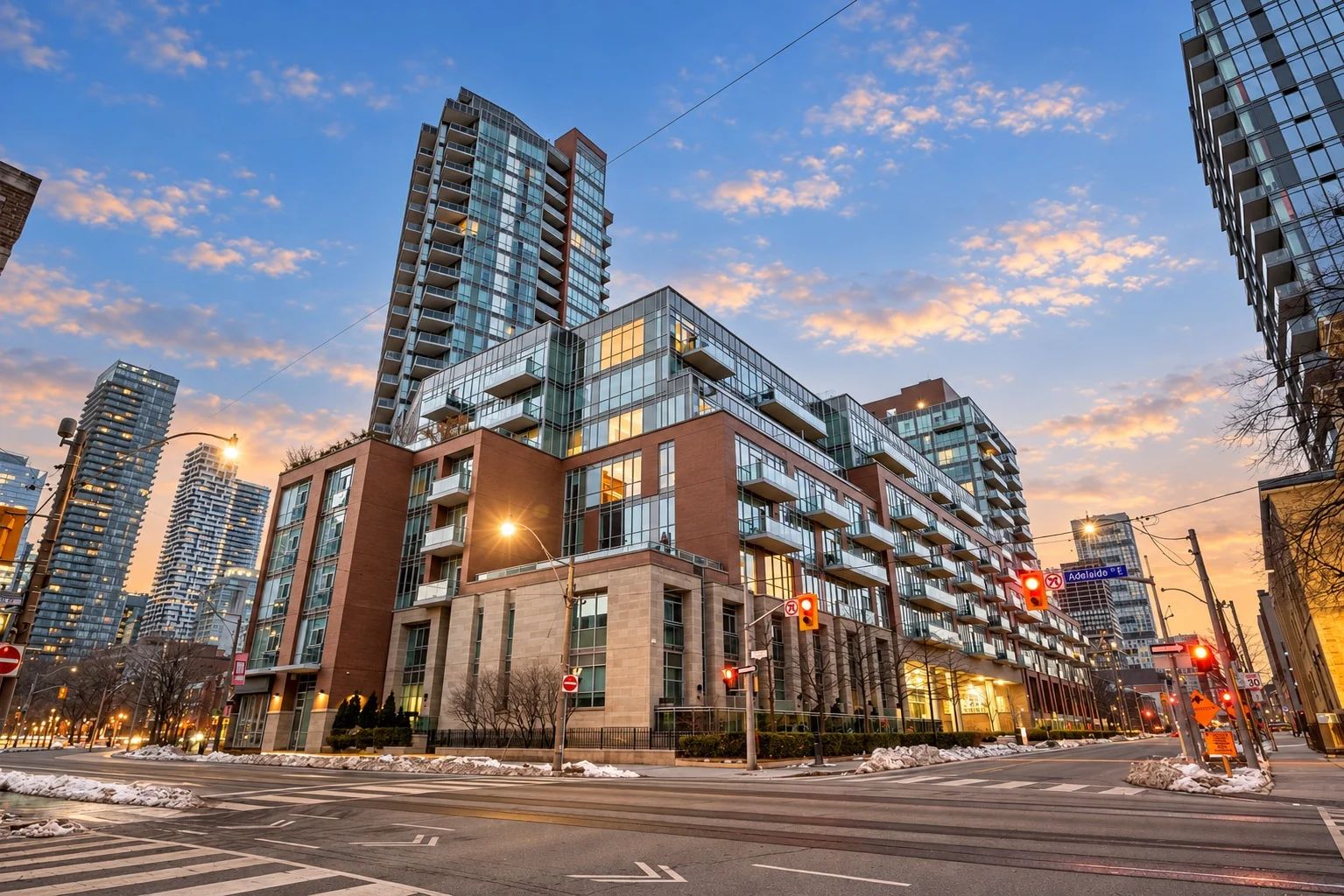 112 George St, Vu South Tower