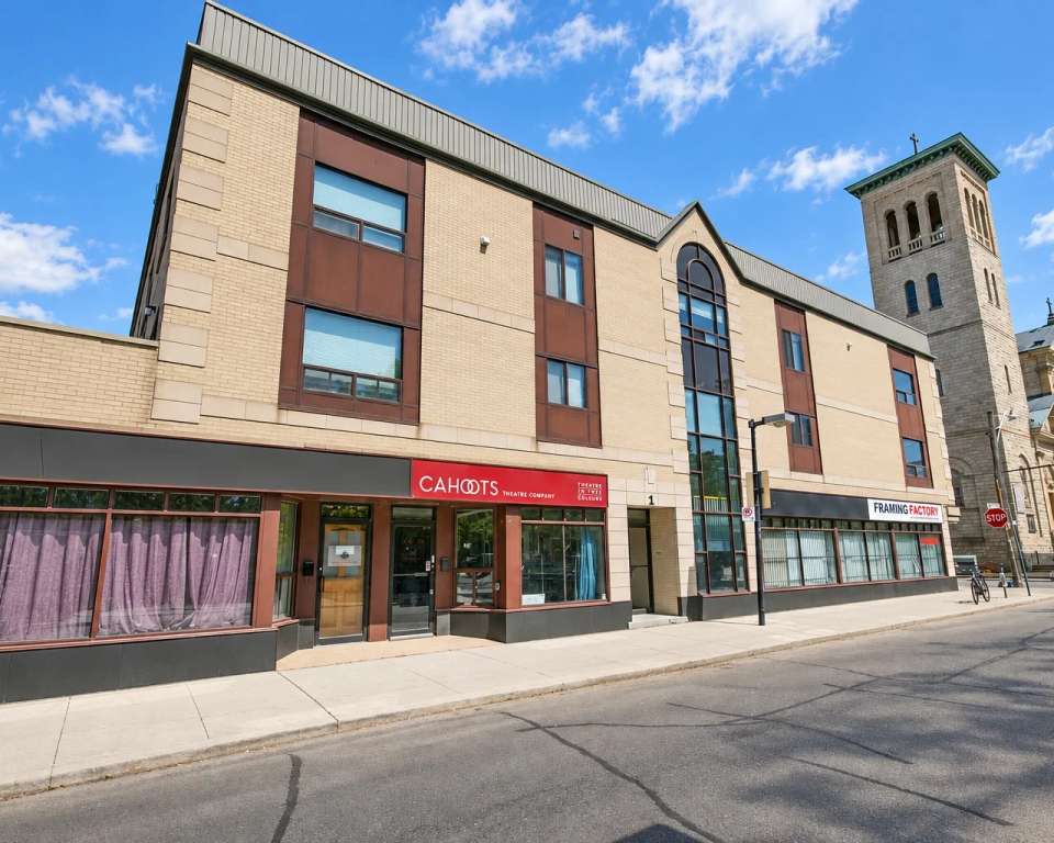 388 Queen Condos, 388 Queen St E