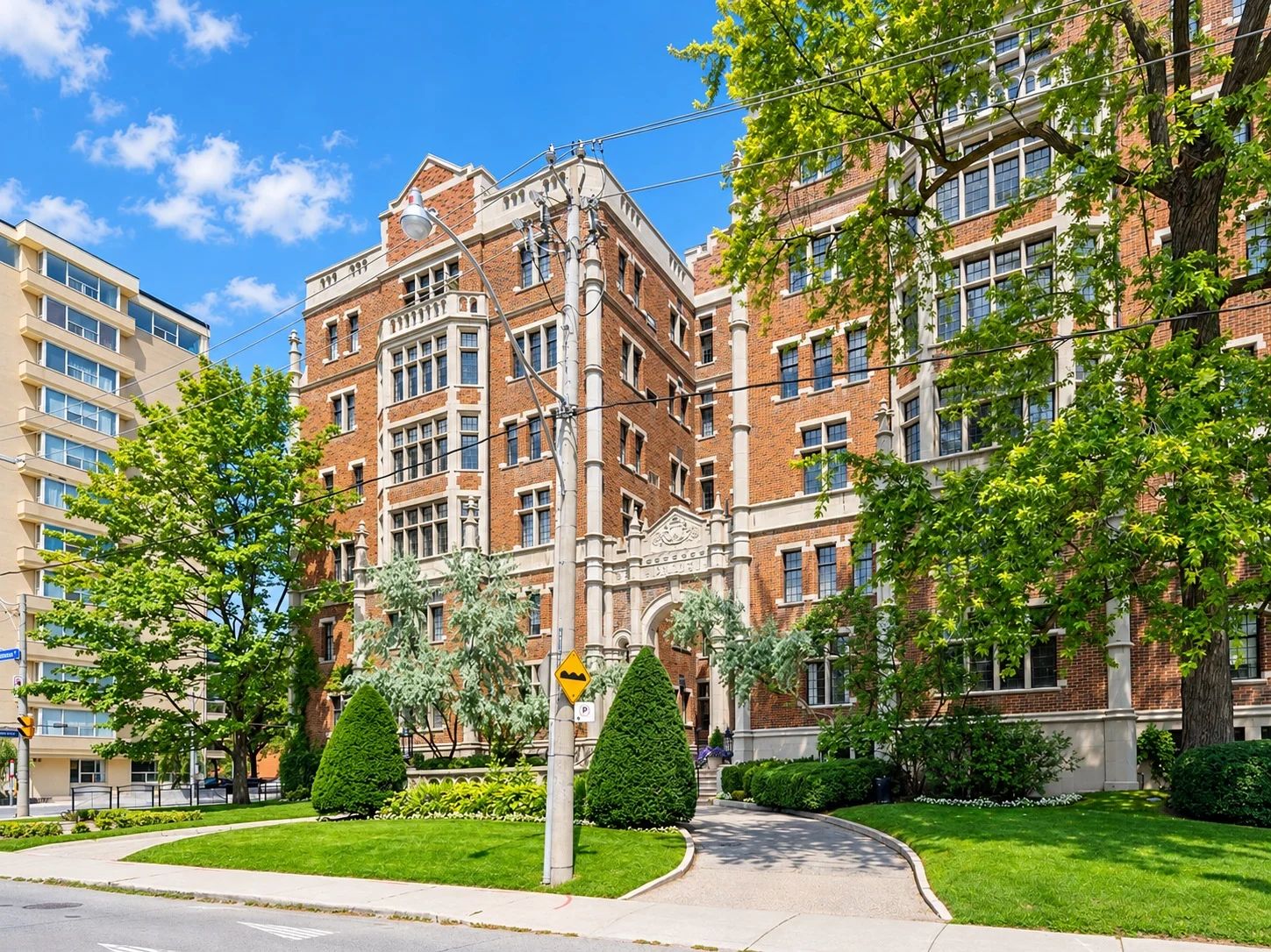 150 Balmoral Ave, 150 Balmoral Avenue Condos
