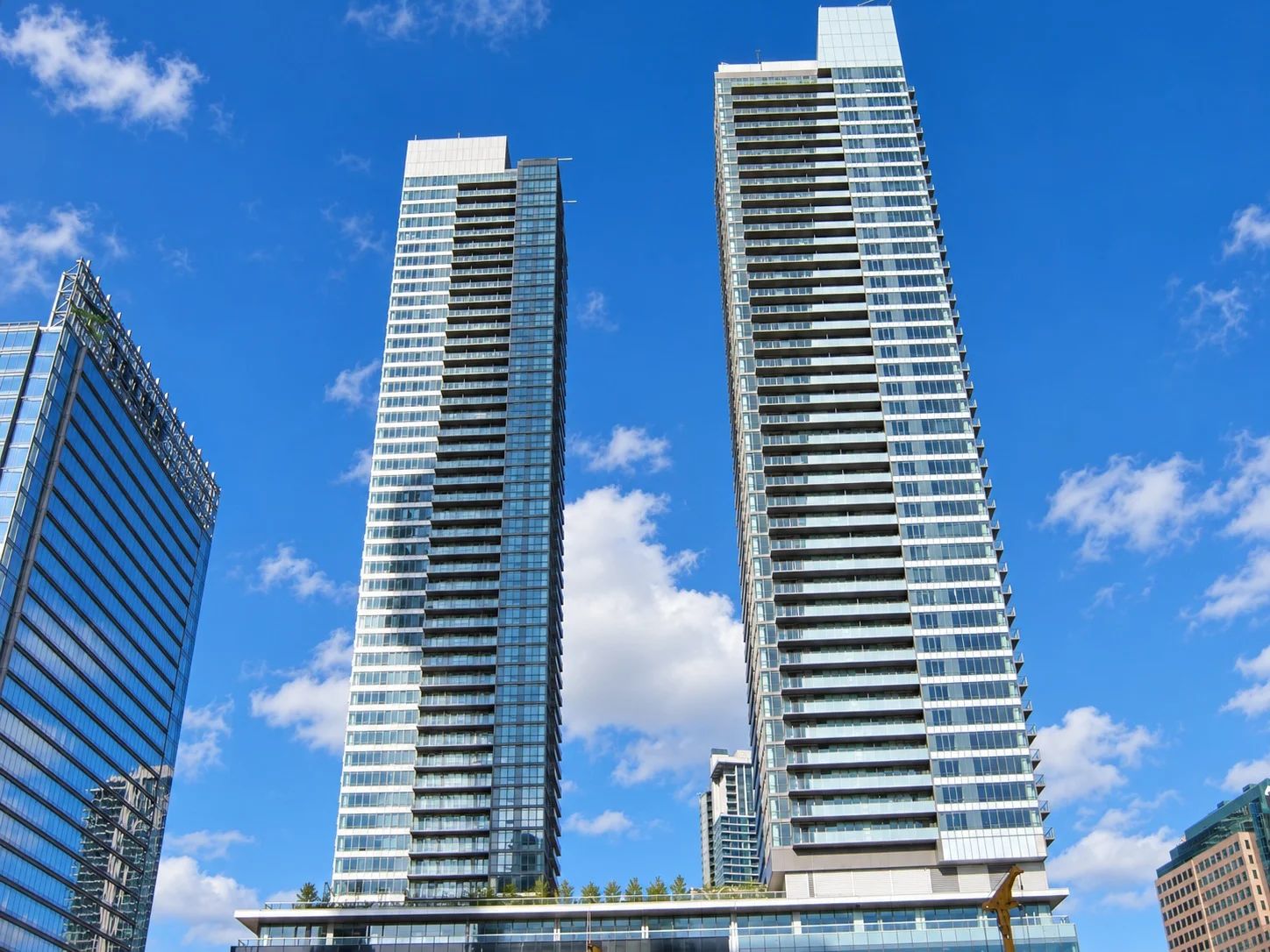 55 Bremner Blvd, Maple Leaf Square South Tower