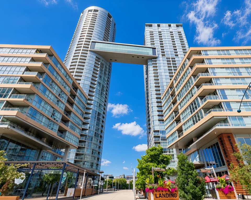Parade V at 15 Iceboat Ter, Toronto, with Parade S and the skybridge