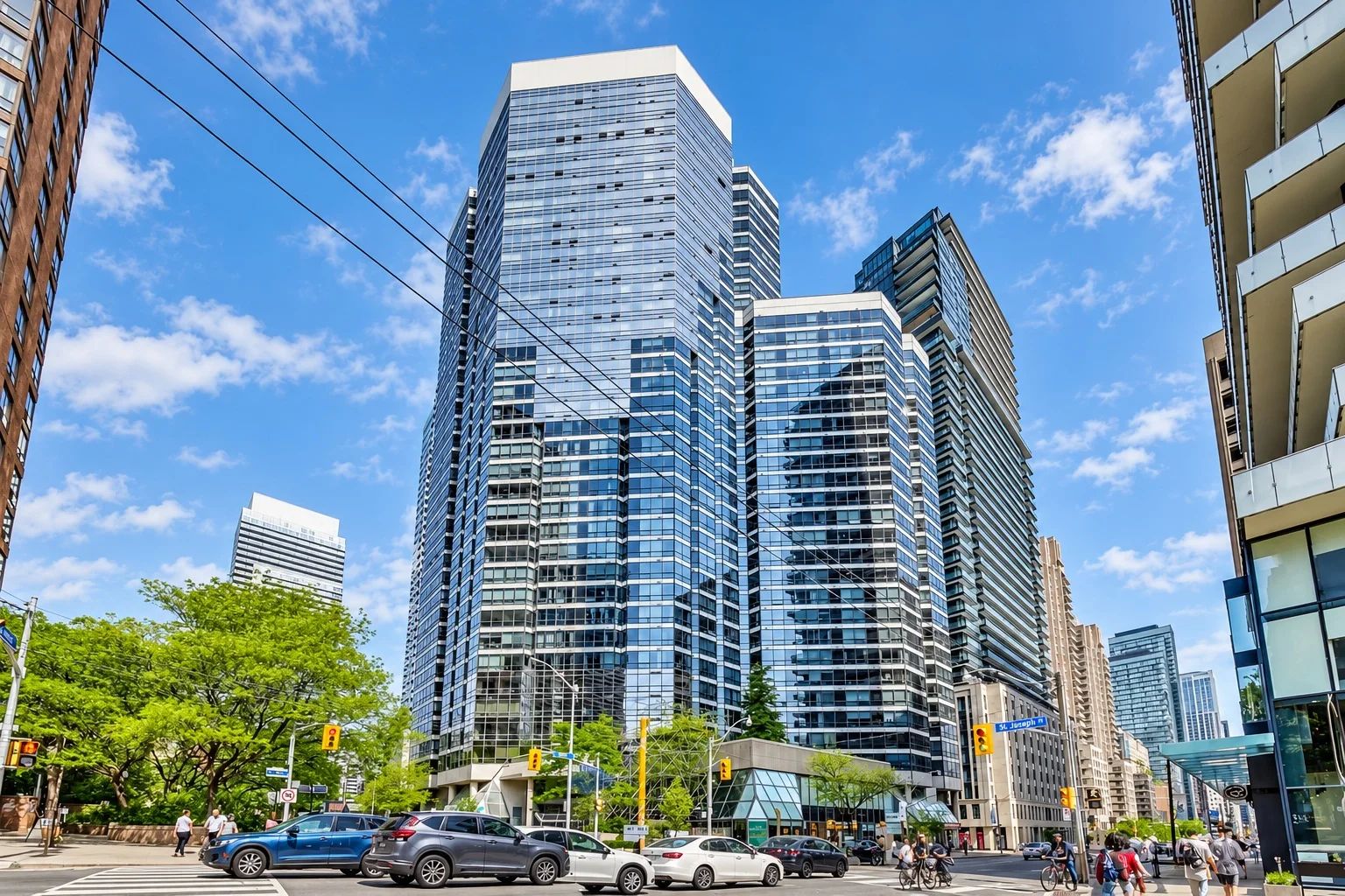 1001 Bay St, 1001 Bay