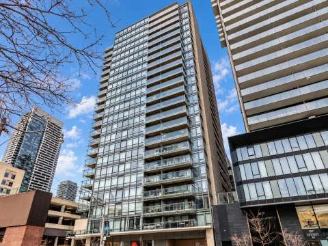 22 Wellesley St E, 22 Condominiums