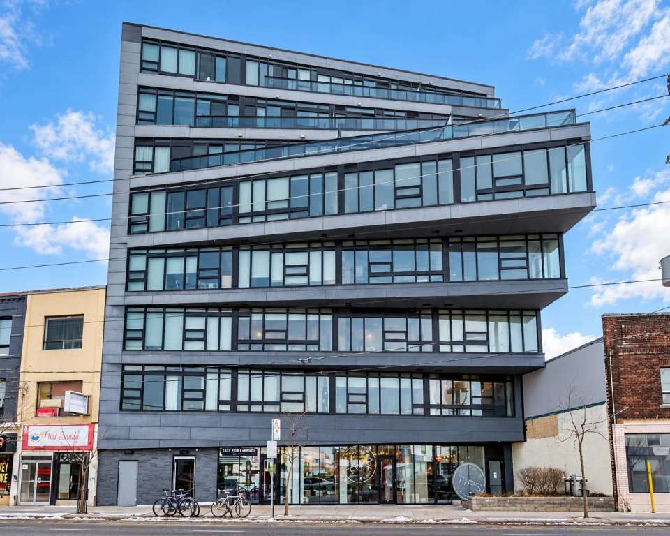 Abacus Lofts, 1239 Dundas St W