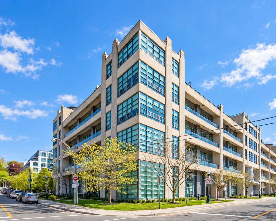 Madison Avenue Lofts, 380 Macpherson Ave