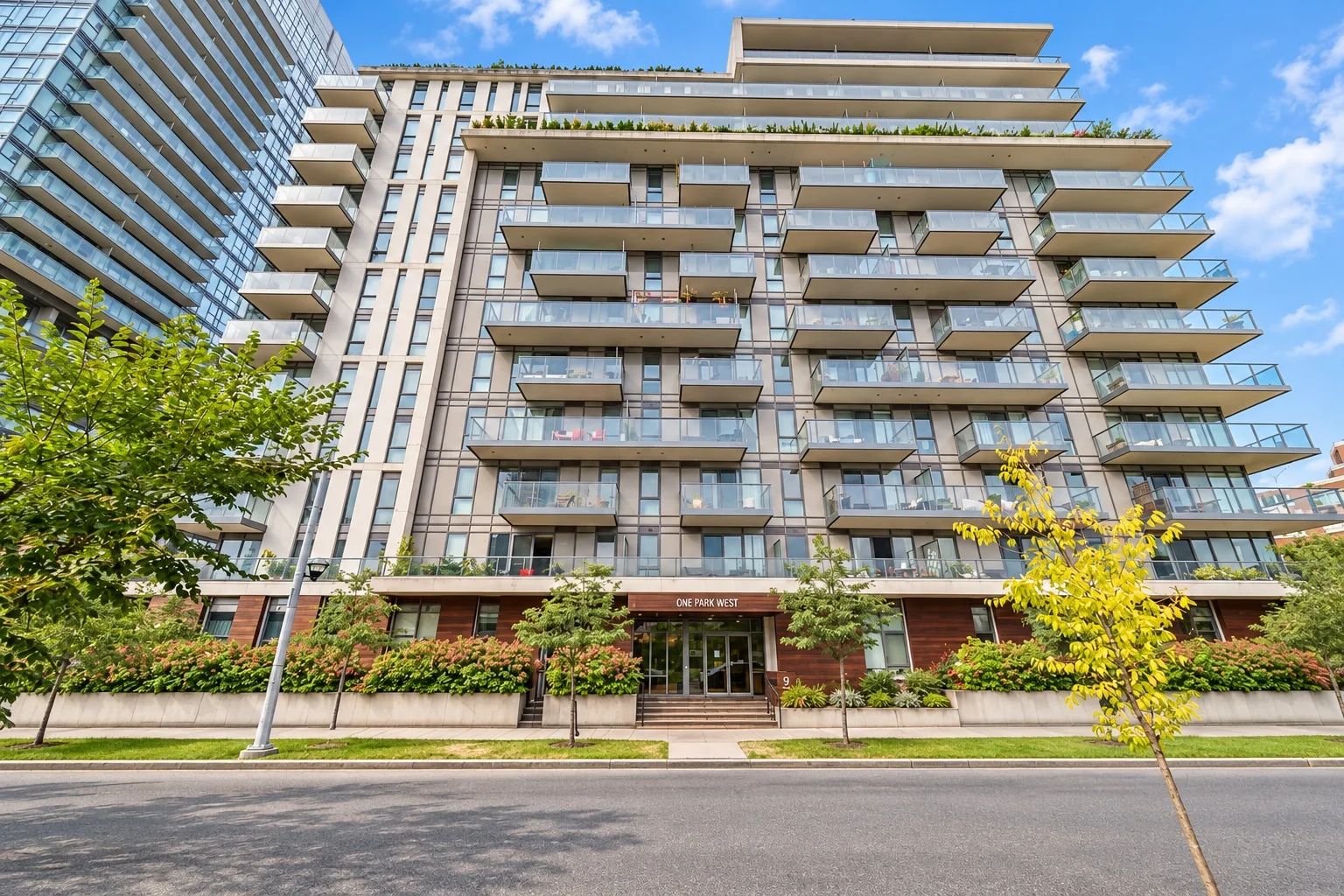 260 Sackville St, One Park West