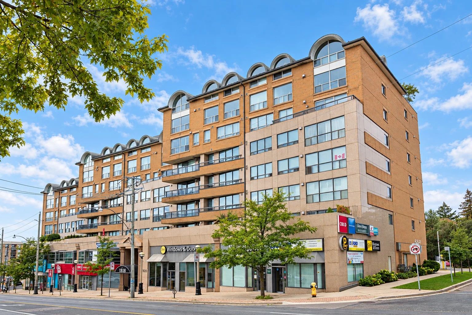 1818 Bayview Ave, Bayview Walk