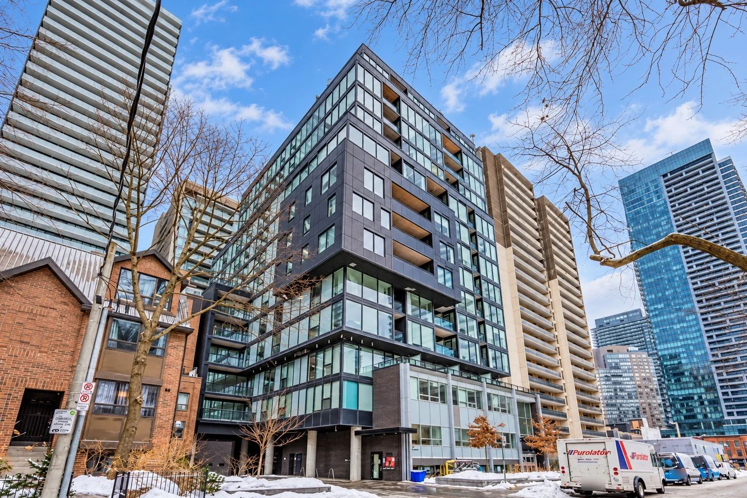 17 Dundonald St, Totem Condos
