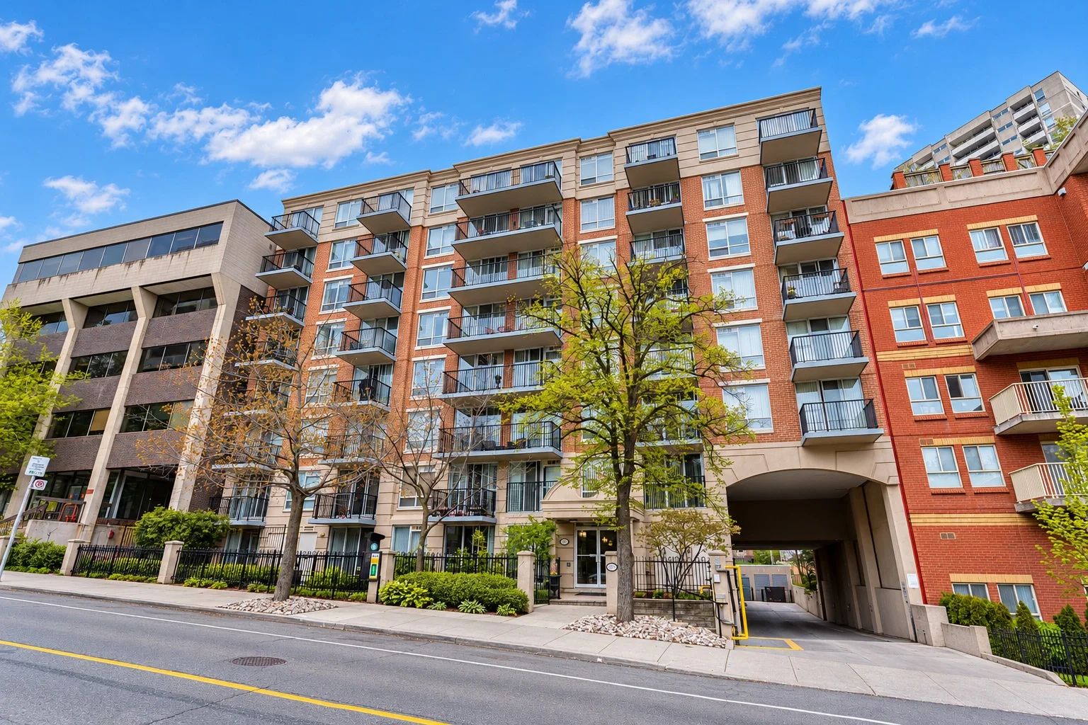 260 Merton St, The Hampton Condos