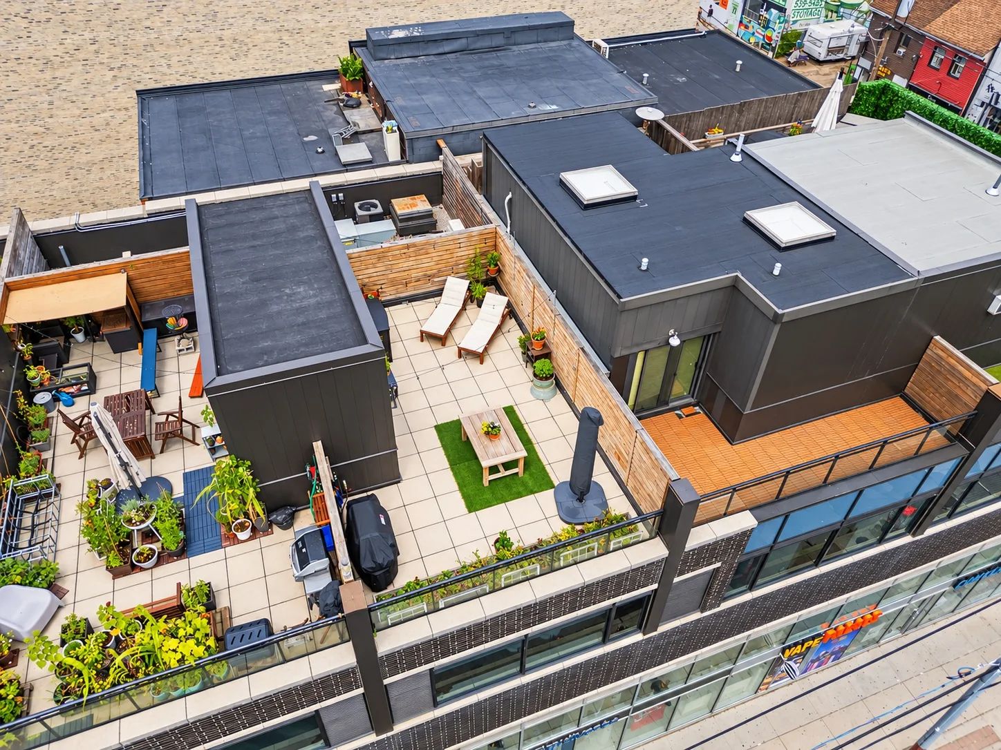 2 Ossington Ave, 2 Ossington Lofts