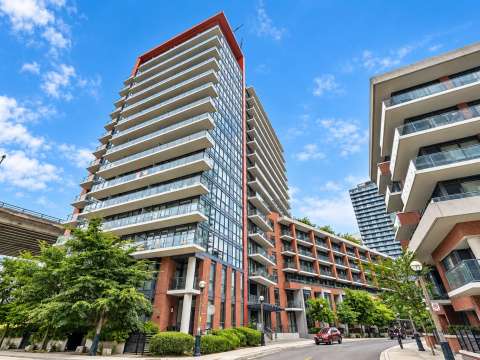 50 Bruyeres Mews, Local at Fort York
