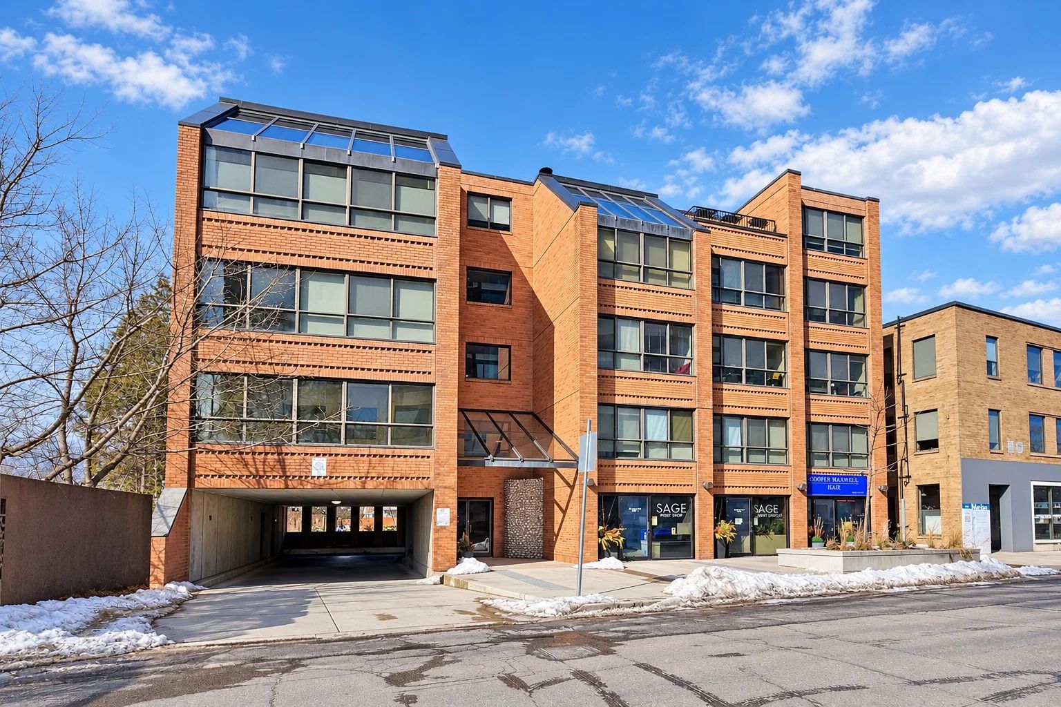 20 Glebe Rd W, Chaplin Place