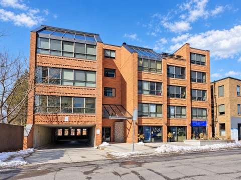 20 Glebe Rd W, Chaplin Place
