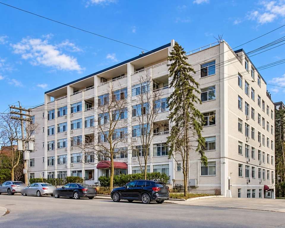 Biaritz Terrace, 335 Lonsdale Rd