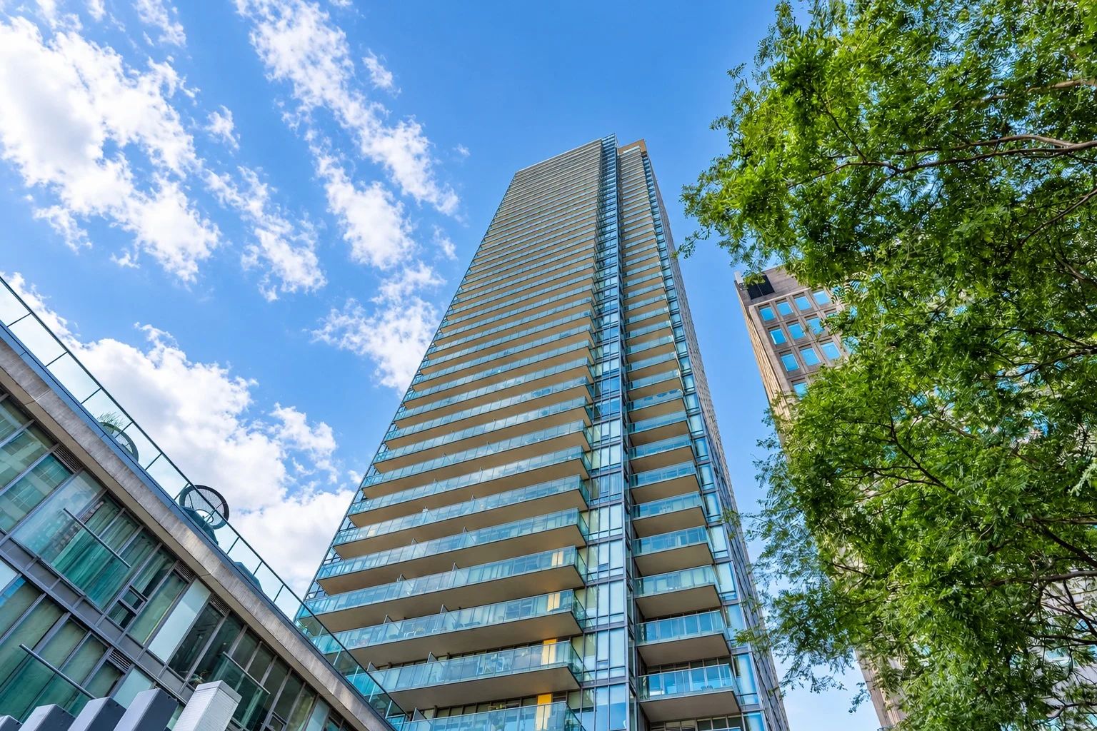 33 Lombard St, Spire