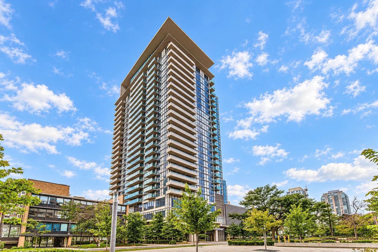 25 Broadway Ave, The Republic North Tower